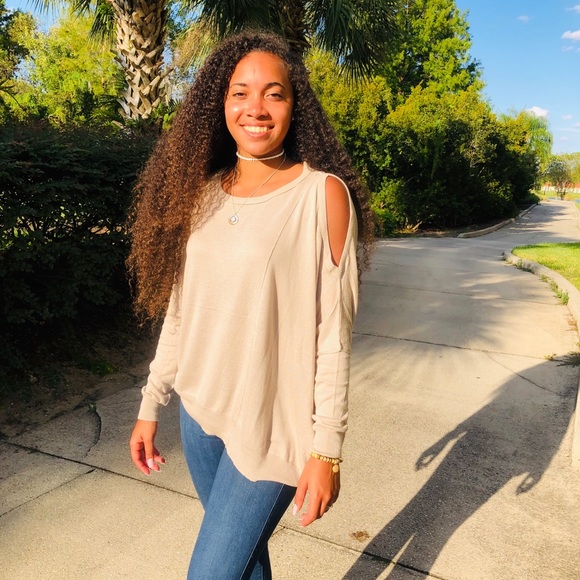 Almond asymmetrical hem seamed light weight top - Picture 2 of 6